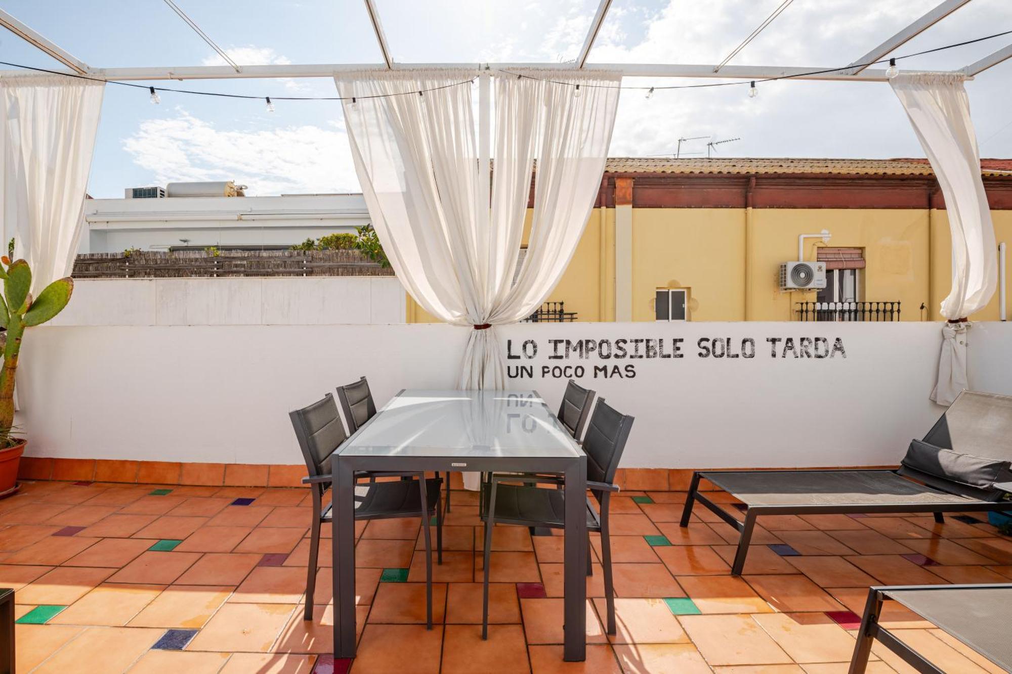 Atico La Azotea Con Terraza Privada Apartment Севиля Екстериор снимка